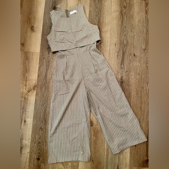 Pants - SALE Zips in back Neutral Stripes beige wide leg cropped jumpsuit romper Small S
